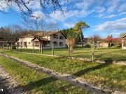 Maison 10 pièces 196 m²