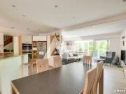 Maison 10 pièces 200 m² Maison 10 pièces 200 m²