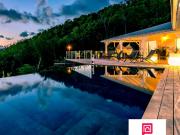 Maison 10 pièces 202 m²