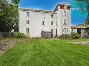 Maison 10 pièces 310 m²