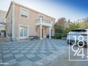 Maison 10 pièces 211 m²