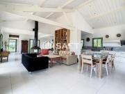 Maison 10 pièces 218 m²