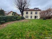 Maison 10 pièces 220 m²