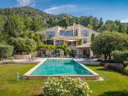 Maison 10 pièces 284 m²