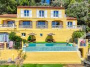 Maison 10 pièces 221 m²