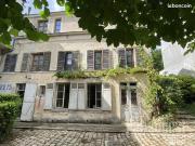 Maison 10 pièces 230 m²