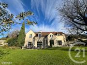 Maison 10 pièces 232 m²