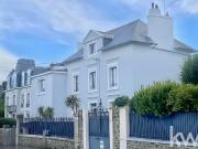 Maison 10 pièces 234 m²