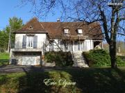 Maison 10 pièces 236 m²