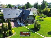 Maison 10 pièces 236 m²