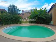 Maison 10 pièces 238 m²