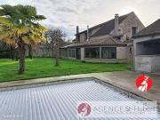 Maison 10 pièces 238 m²