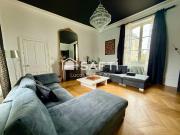 Maison 10 pièces 239 m²