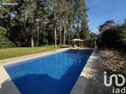 Maison 10 pièces 240 m² Maison 10 pièces 240 m²