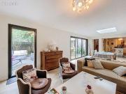 Maison 10 pièces 240 m²