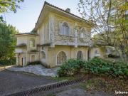 Maison 10 pièces 240 m²