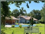 Maison 10 pièces 240 m²