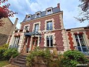 Maison 10 pièces 241 m²