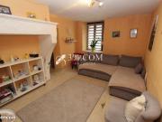 Maison 10 pièces 243 m²