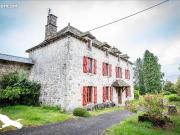 Maison 10 pièces 245 m²