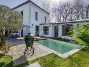 Maison 10 pièces 250 m²