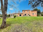 Maison 10 pièces 250 m²