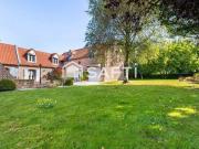Maison 10 pièces 251 m²