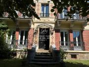 Maison 10 pièces 255 m²