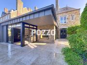 Maison 10 pièces 256 m²