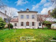 Maison 10 pièces 260 m²