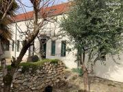 Maison 10 pièces 261 m²