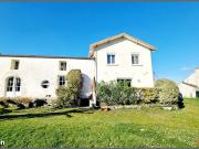 Maison 10 pièces 261 m²