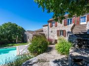 Maison 10 pièces 262 m²