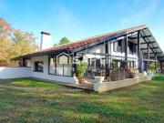 Maison 10 pièces 263 m²