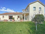 Maison 10 pièces 266 m²