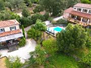 Maison 10 pièces 266 m²