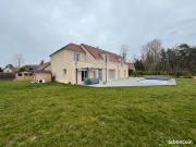 Maison 10 pièces 270 m²