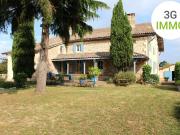 Maison 10 pièces 270 m²