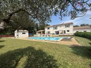 Maison 10 pièces 270 m²