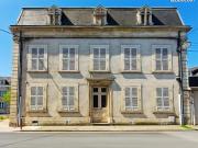 Maison 10 pièces 270 m²