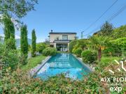 Maison 10 pièces 270 m²