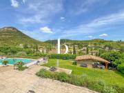 Maison 10 pièces 273 m²