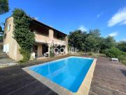 Maison 10 pièces 277 m²