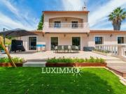 Maison 10 pièces 278 m²