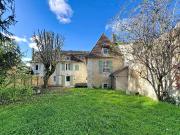 Maison 10 pièces 280 m²