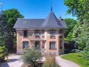 Maison 10 pièces 280 m²