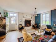 Maison 10 pièces 282 m²