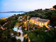 Maison 10 pièces 289 m²