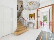 Maison 10 pièces 300 m²