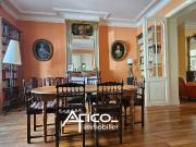 Maison 10 pièces 300 m²